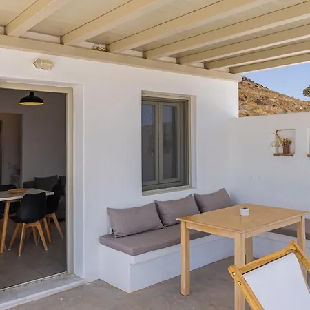 Lagadia Village * Αντίπαρος